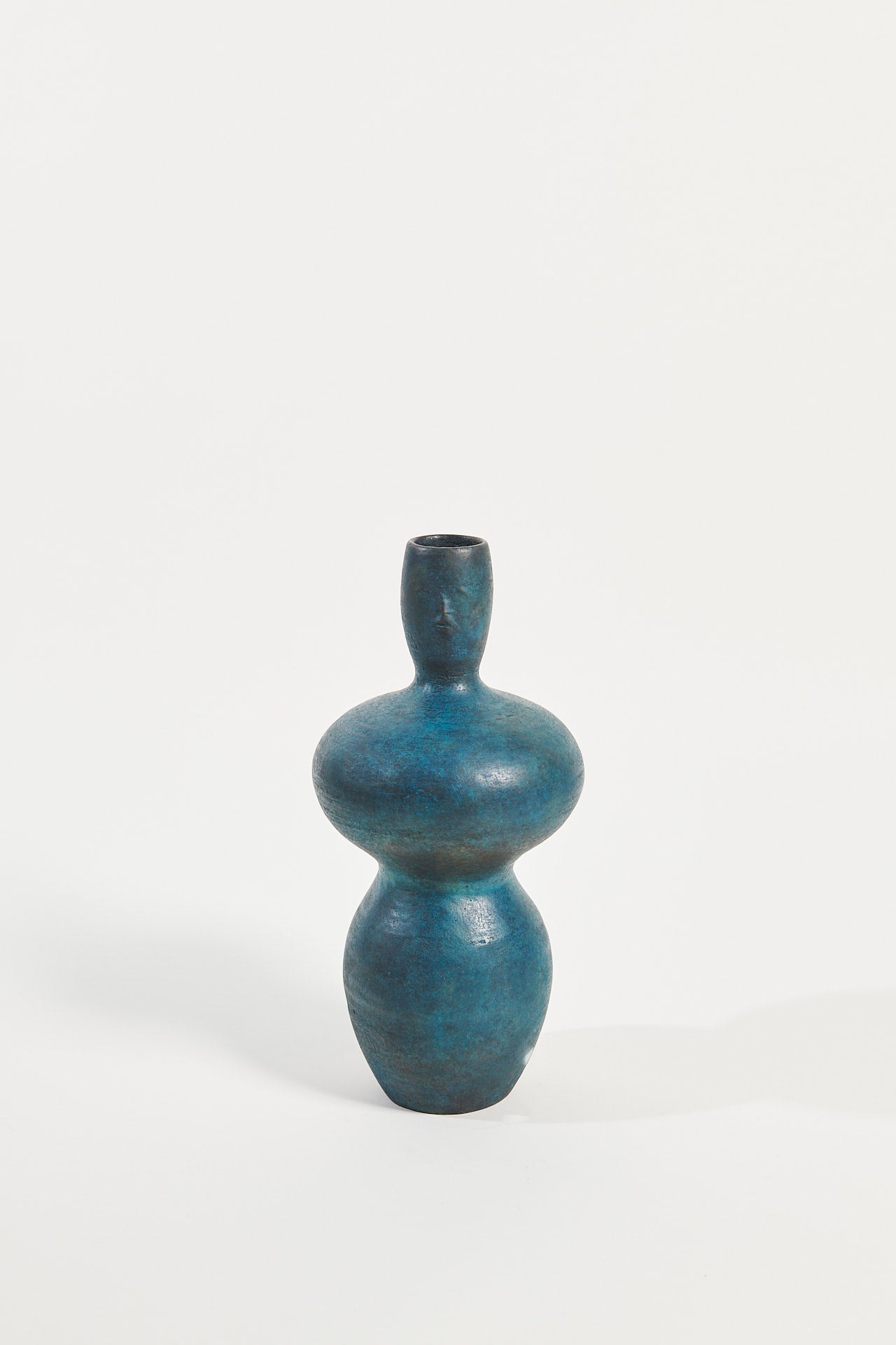 FIGURINE VASE